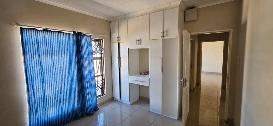 3 Bedroom Property for Sale in Kimdustria Northern Cape